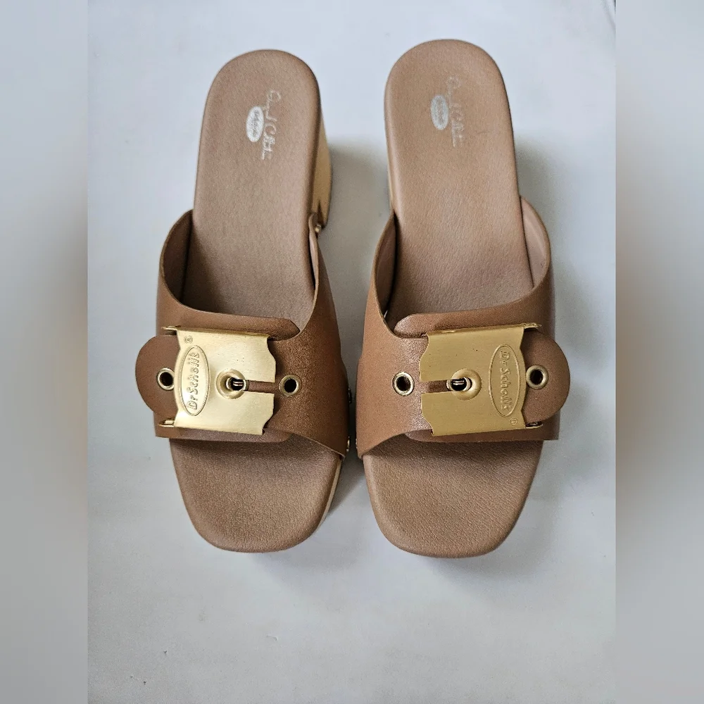 Dr. Scholl's Tan Sandals with Leather Straps and Wooden Sole - Picture 5 of 14